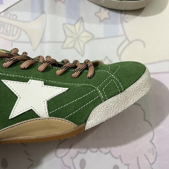 Golden Goose True Star Series Green Retro Sneakers - Picture 2 of 9